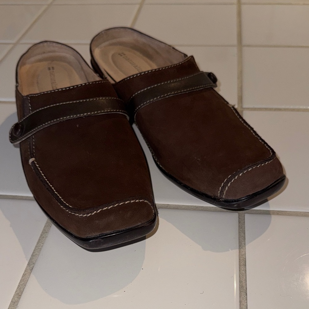 NATURALIZER JOYOUS brown suede Slip-On 10M NWOT 🐈⬛
